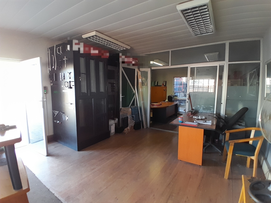 Commercial Property for Sale in Oos Einde North West